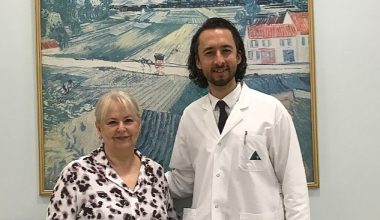 Prof. Dr. Gökhan Meriç: “Protez Ameliyatı Olan Hastalar Ertesi Gün Ayağa Kalkıp Yürüyebiliyor"