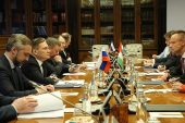 Rosatom Genel Müdürü Likhachev, Macaristan Dışişleri ve Dış Ticaret Bakanı Péter Szijjártó ile görüştü