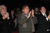 Savaş Dinçel'in 81. doğum günü sahnede kutlandı