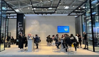 Şişecam BAU Fuarı'nda Sektör Profesyonelleriyle Buluştu