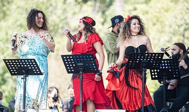 Tanıtıcı kart uygulaması başlatıyor İzmir'de sokak sanatçılarına düzenleme geliyor