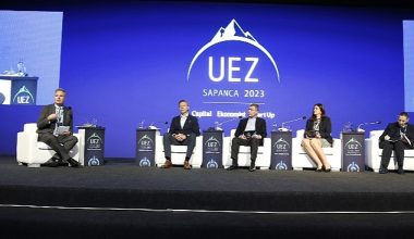 UEZ 2023'te Türk şirketlerin global arenadaki başarısı için gereken stratejiler konuşuldu