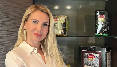 38 yıldır tarım sektöründe hizmet veren Doğuş Çay, her yıl 70 bin çiftçi ile çalışıyor