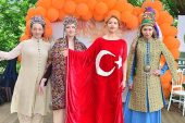 Annelerden geleneksel buluşma