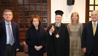 “Aziz İstanbul" Sergisi Galata Rum Okulu'nda Ziyaretçilerle Buluşuyor