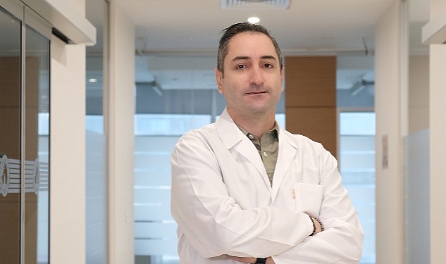 Doç. Dr. Barış Karabulut: “Süt dişleri kalıcı dişlerin rehberidir"