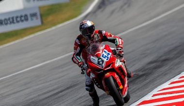 Red Bull Sporcusu Bahattin Sofuoğlu'ndan Kariyerinin İlk Zaferi