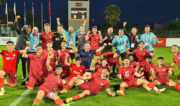 U17 Elit A Ligi'nde şampiyon D-Smart'ta belli oluyor