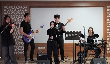 Vecihi Hürkuş Anadolu Lisesi'ne Enstrüman Desteği