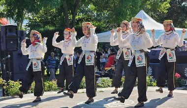 13. Bahar Şenliği Kavaklı Sahili Amfi'de başladı