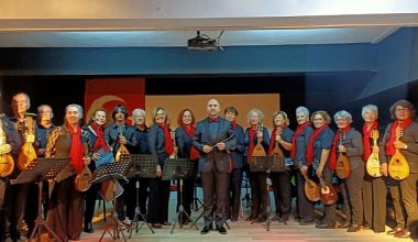 Bayraklı'nın 'Mandolin Orkestrası' yaza merhaba diyecek