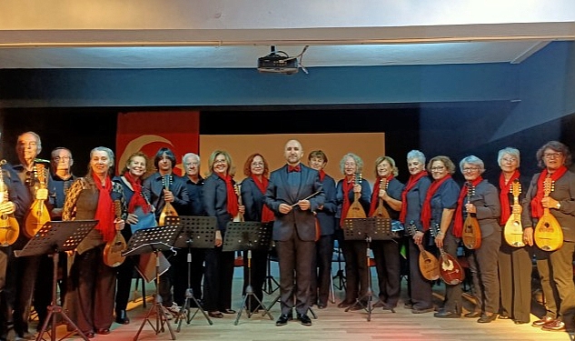 Bayraklı'nın 'Mandolin Orkestrası' yaza merhaba diyecek