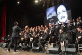 Belkıs Akkale ve Gülşen kutlu korolara eşlik edecek