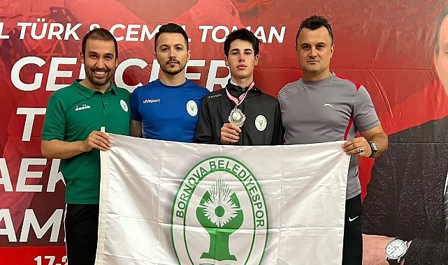 Bornova'nın gururu Bekir Osmanoğlu