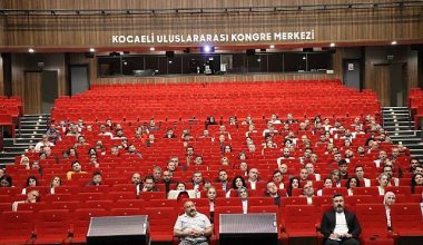 Büyükşehir'den şef ve amirlere hizmet içi eğitim