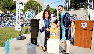 EÜ'den 285 hemşire sağlık sektörüne uğurlandı