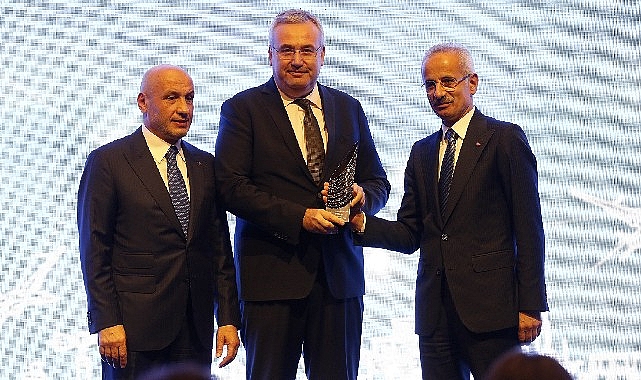 “İlklerin Havayolu" Corendon Airlines, “Türkiye'nin İlk 1000 İhracatçısı" Listesinde Bir Kez Daha Yer Aldı