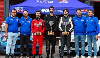İzmirli H2K Racing Team, Körfez'den 3 kupayla döndü