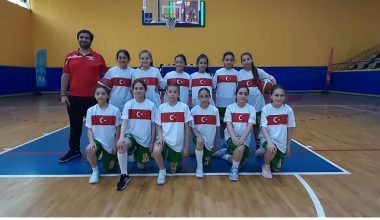 Kınık Belediyesi Spor Kulübü başarılarına bir yenisini daha ekledi