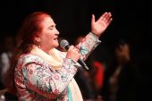 Sabahat Akkiraz'dan türkü ziyafeti