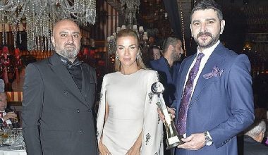 Semih Sarıalioğlu ödülünü ünlülerle kutladı