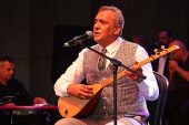 Âşık Veysel'in türküleri Yavuz Bingöl tarafından Kocaeli'de seslendirildi
