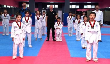 Başkan Pekyatırmacı'dan Yaz Spor Okulları öğrencilerine ziyaret