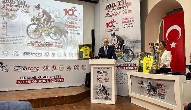 Cumhuriyet Bisiklet Turu'nda Müftüoğlu'ndan anlamlı jest