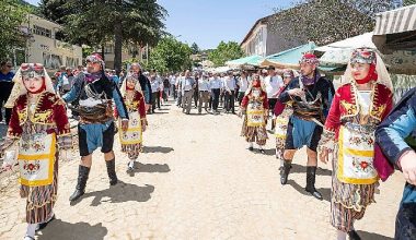 Efeler Yolu'yla İzmir'in kültürel değerleri birbirine bağlanıyor