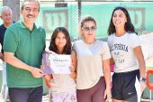 Genç tenisçiler sertifikalarını aldı