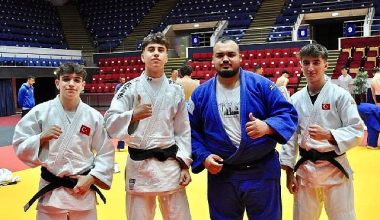 Kağıtspor, Avrupa'nın her kulvarında şampiyon