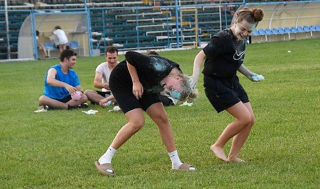Kemer'de 'renkli' festival