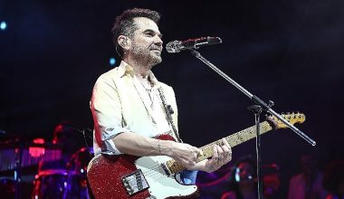 Kenan Doğulu Caresse Bodrum'da Yeniden Sevenleriyle Buluştu