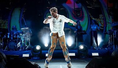 Kenan Doğulu'dan unutulma Ege konserleri