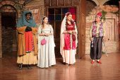 “Kumpanyada Curcuna” adlı tiyatro oyunu Nevşehir'de sahnelendi