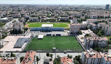 Selçuklu Belediyesi Sentetik Çim Saha ve İdari Bina düzenlenen törenle açıldı