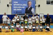 Yaz Spor Okulları'nda ilk dönem bitti
