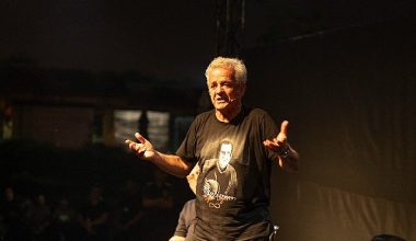 Zafer Algöz ve Can Yılmaz YBY Woods'u Kahkahaya Boğdu Zafer Algöz ve Can Yılmaz YBY Woods'u Kahkahaya Boğdu