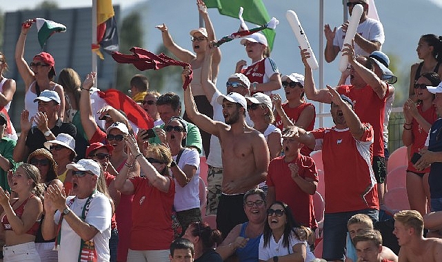 Zafer Macaristan ve Hollanda'nın