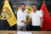 Aliağaspor FK'nın İlk Futbol Okulu'nu Polat Çetin Açıyor