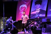 Aydın Büyükşehir Belediyesi'nden Çeçtepe'de Muhteşem Konser