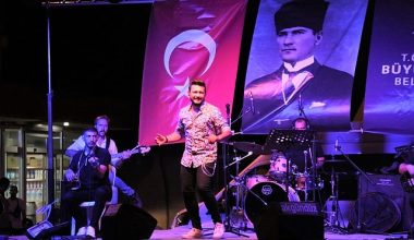 Aydın Büyükşehir Belediyesi'nden Çeçtepe'de Muhteşem Konser