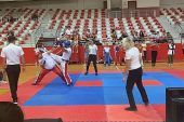 Bayraklılı sporculardan Kick Boks başarısı