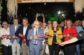 Burhaniye 33.Kültür ve Sanat Festivali Kapılarını Açtı