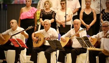 Didim Türkü Grubu Yaz Konseri Büyük Beğeni Topladı