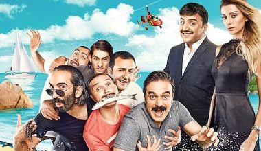 Gölcük'te açık havada sinema keyfi “Geniş Aile 2: Her Türlü” ile devam ediyor
