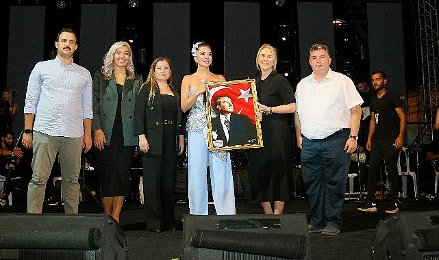 İzmir Kınık'ta 30 Ağustos 'Zafer Konseri' ile Kutlandı