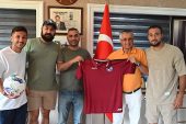 Kemer Belediyesi'nden ilçenin futbol takımlarına malzeme desteği