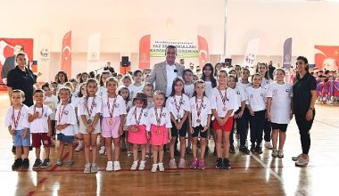 Mustafakemalpaşa'lı gençler madalyalarını aldı