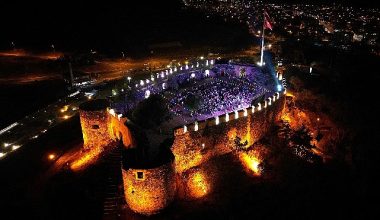 Nevşehir Kalesi'nde nostalji rüzgarı devam ediyor